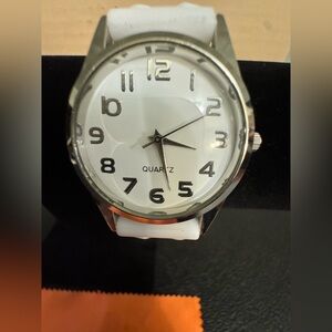 Silver Quartz Watch with Stretchy White. Brand new